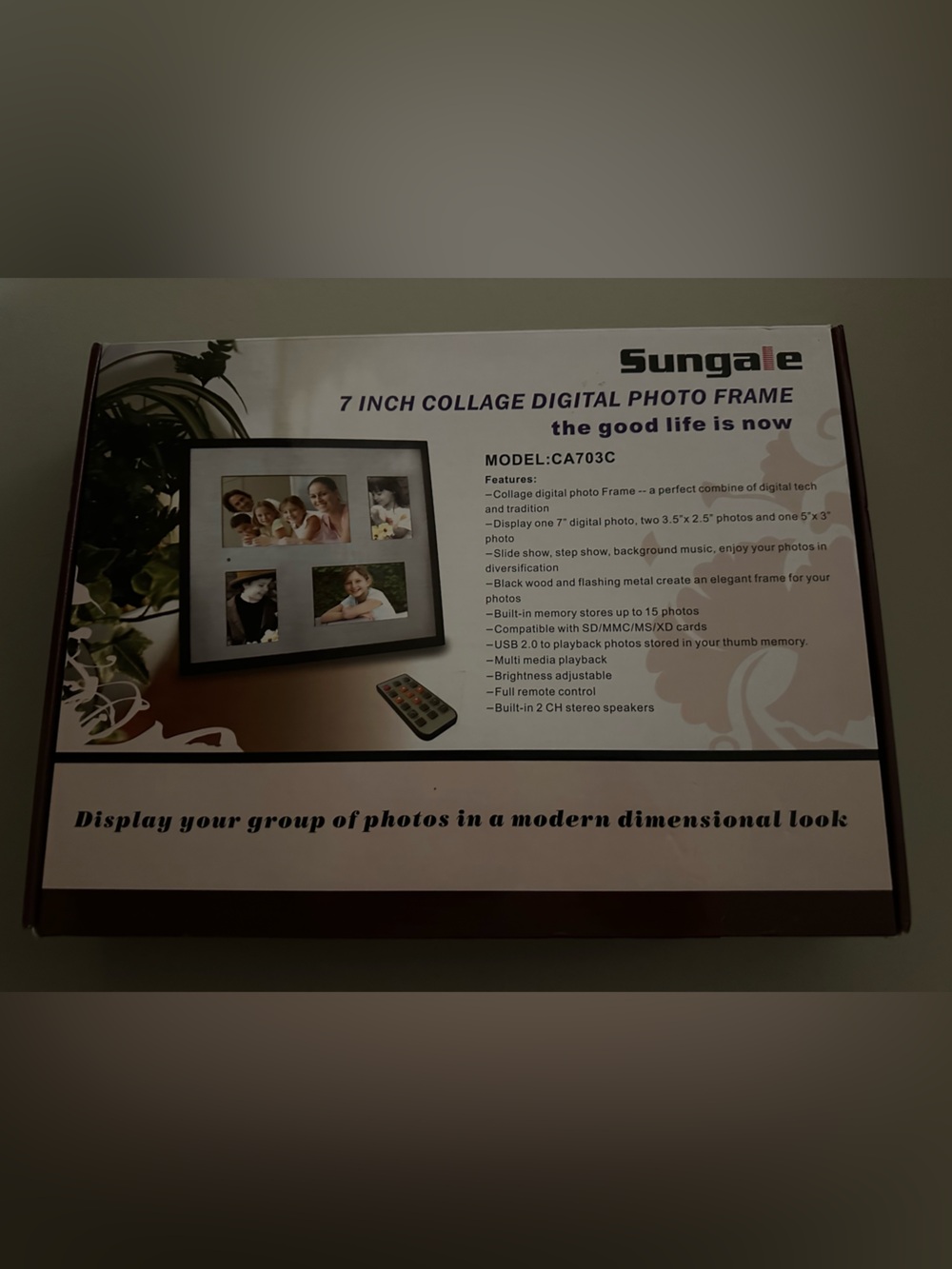 NIB Sungale Collage Digital Photo Frame Seven Inch